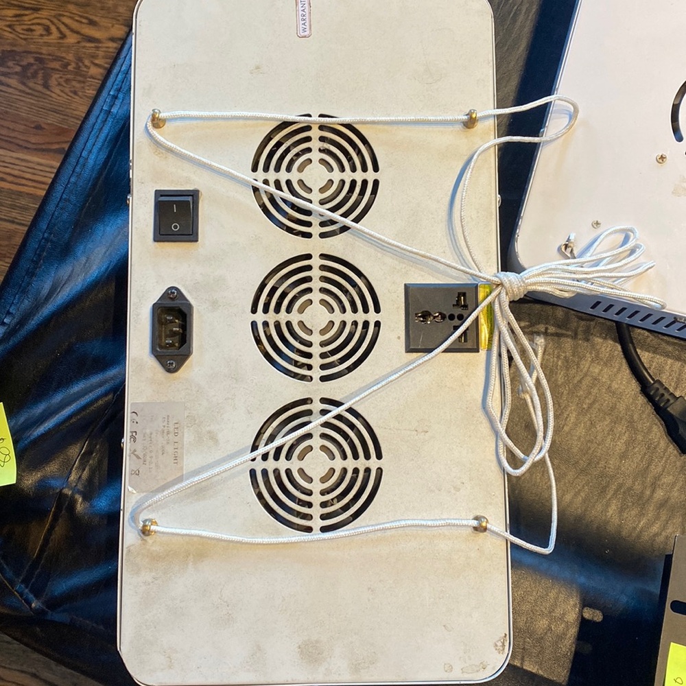 LED grow light